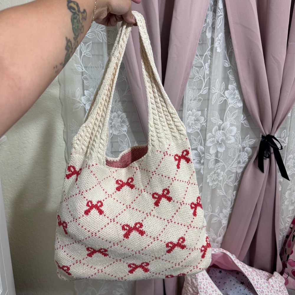 Red bow bag
